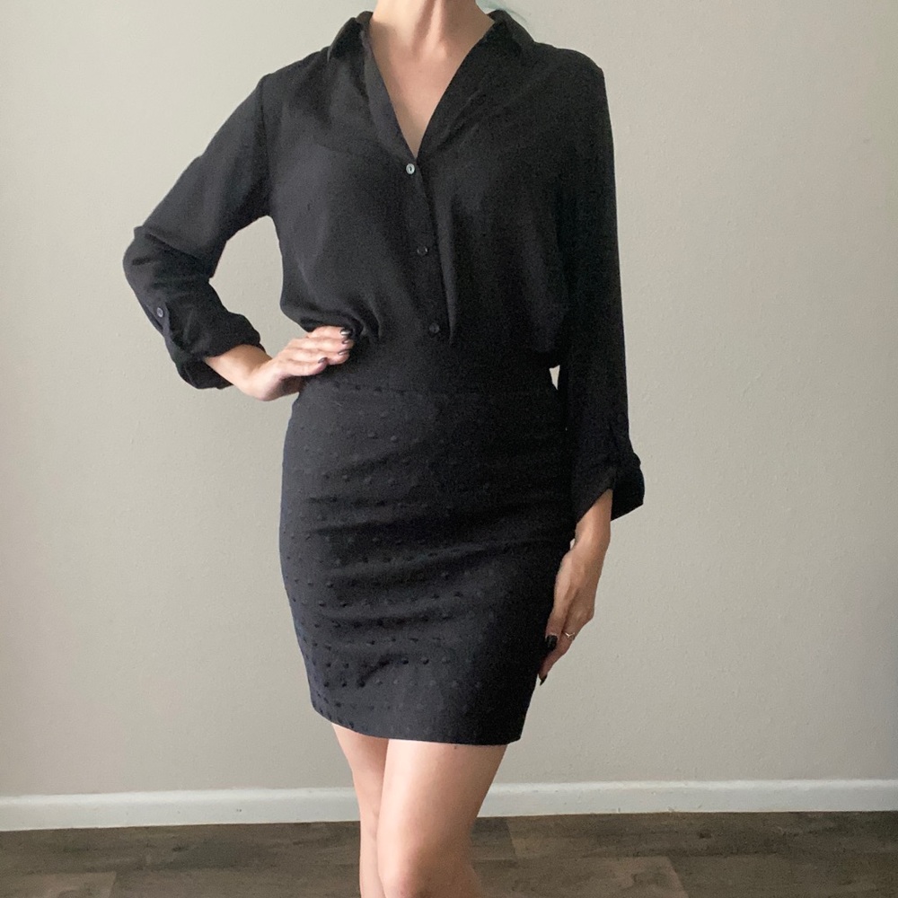 Ann Taylor black polka dot pencil skirt 00P